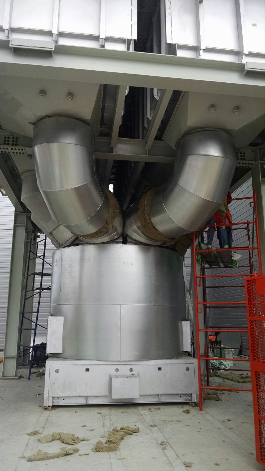 TANQUES , TUBERIAS , DUCTOS Y EQUIPOS